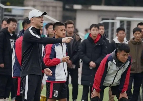 贝股通 与孙继海有仇？名记澄清：自媒体炒作 我质疑的是足协 无个人恩怨